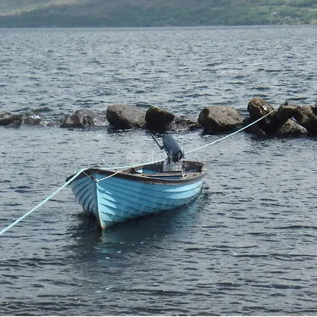 Stunning Waterfront House On Lough Currane Shores *
