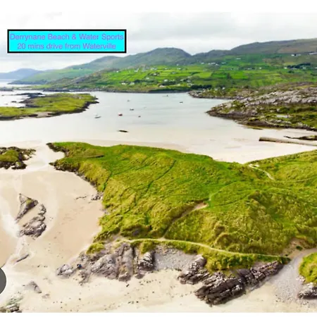Stunning Waterfront House On Lough Currane Shores Holiday home