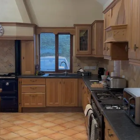 Stunning Waterfront House On Lough Currane Shores