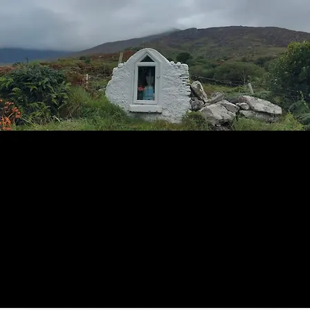 Stunning Waterfront House On Lough Currane Shores